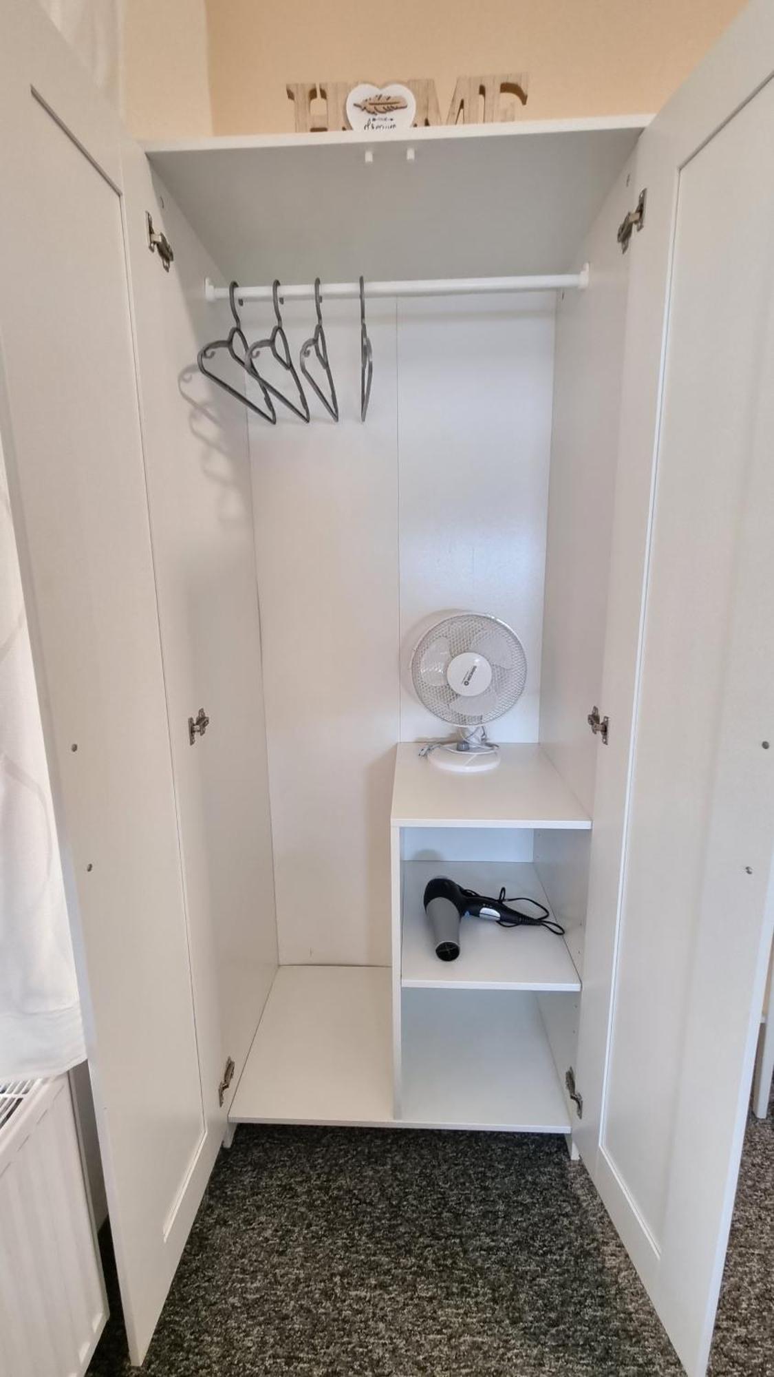 Finnem Rentals Florenc プラハ 部屋 写真